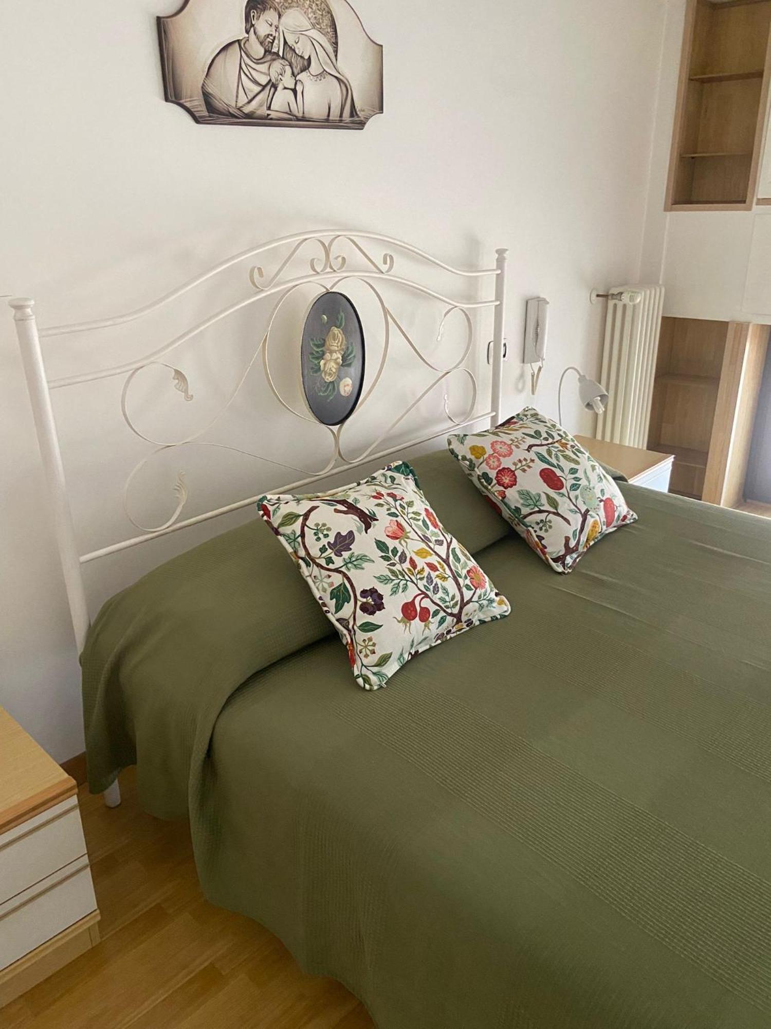 Pm 13A Via Tenente Devenuto Guest House Giovinazzo Esterno foto